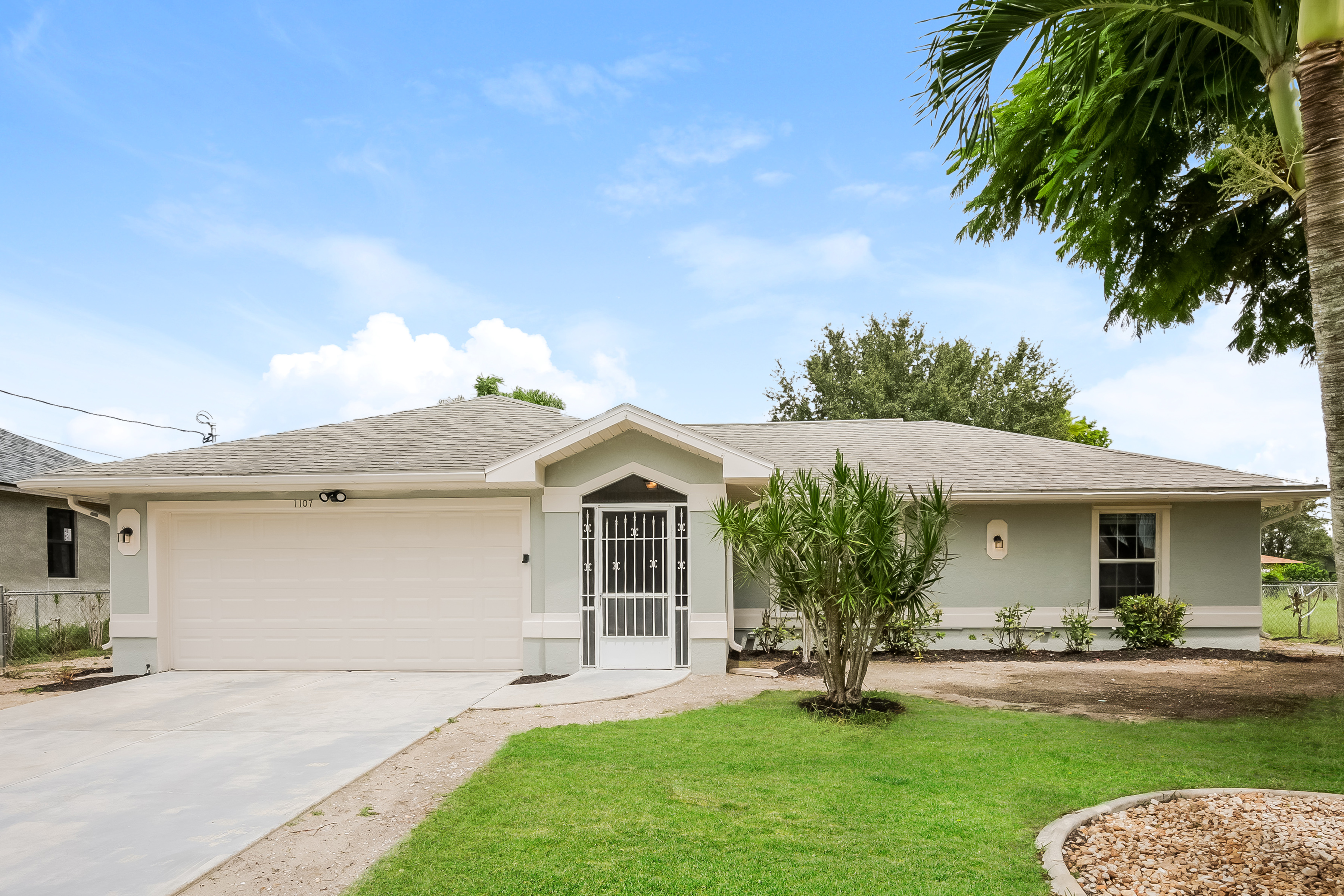 1107 S E 18TH ST CAPE CORAL, FL 33990